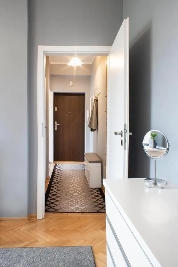 Close To Everywhere! Happy Apartment Old Town & Main Station Gdansk Poland